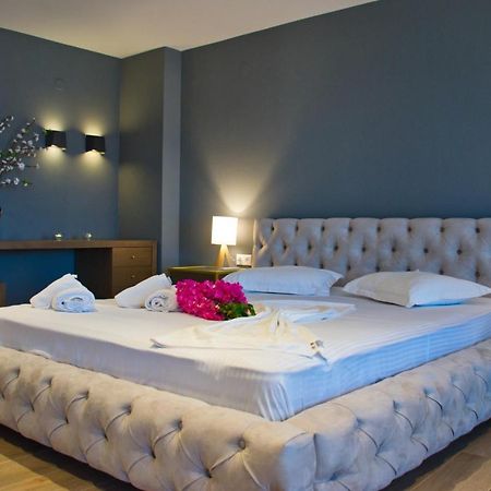 Hotel Viky Sarti Zewnętrze zdjęcie