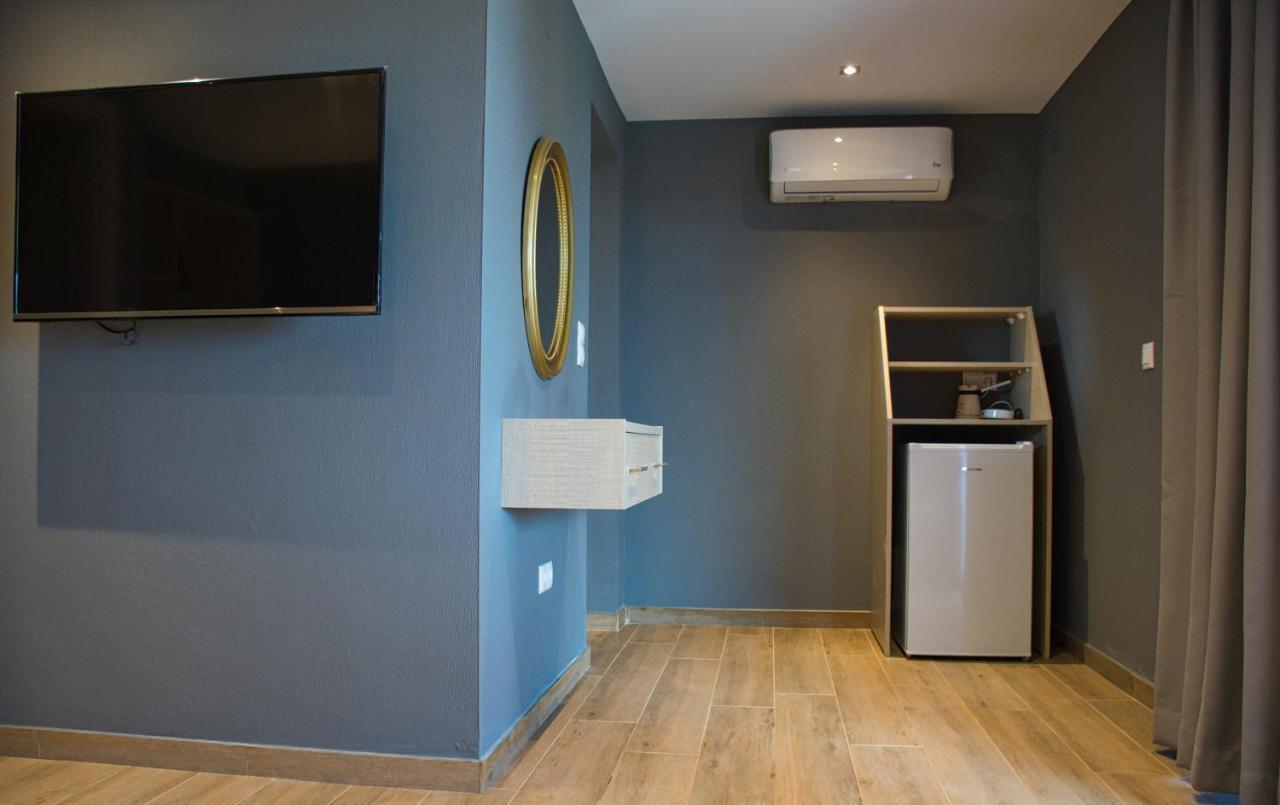 Hotel Viky Sarti Zewnętrze zdjęcie