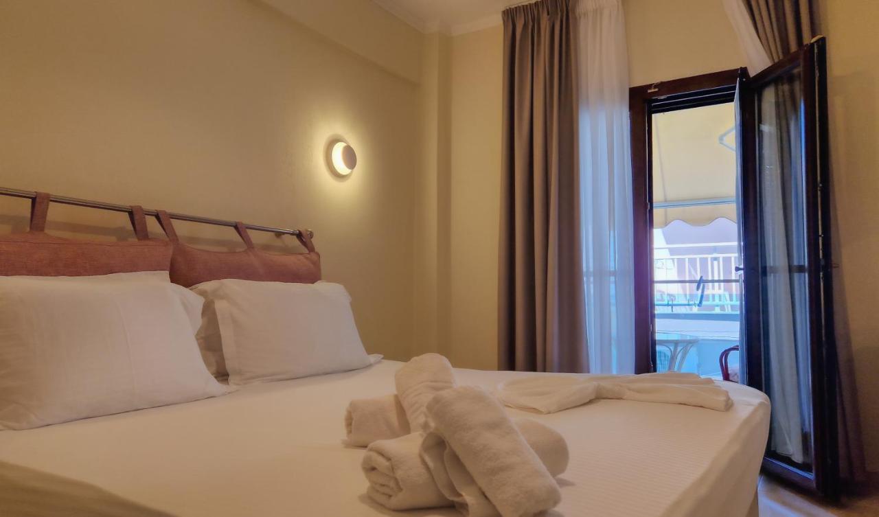 Hotel Viky Sarti Zewnętrze zdjęcie