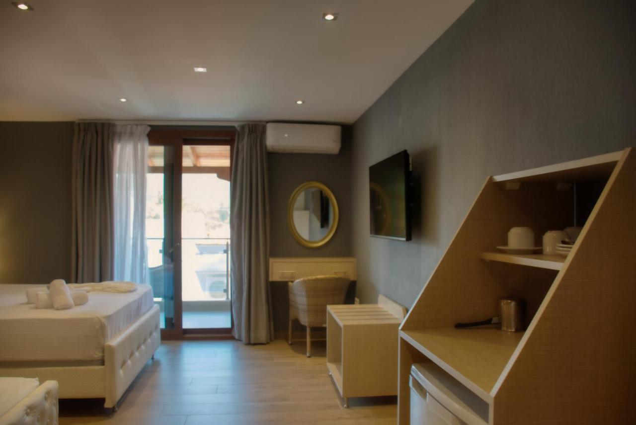 Hotel Viky Sarti Zewnętrze zdjęcie
